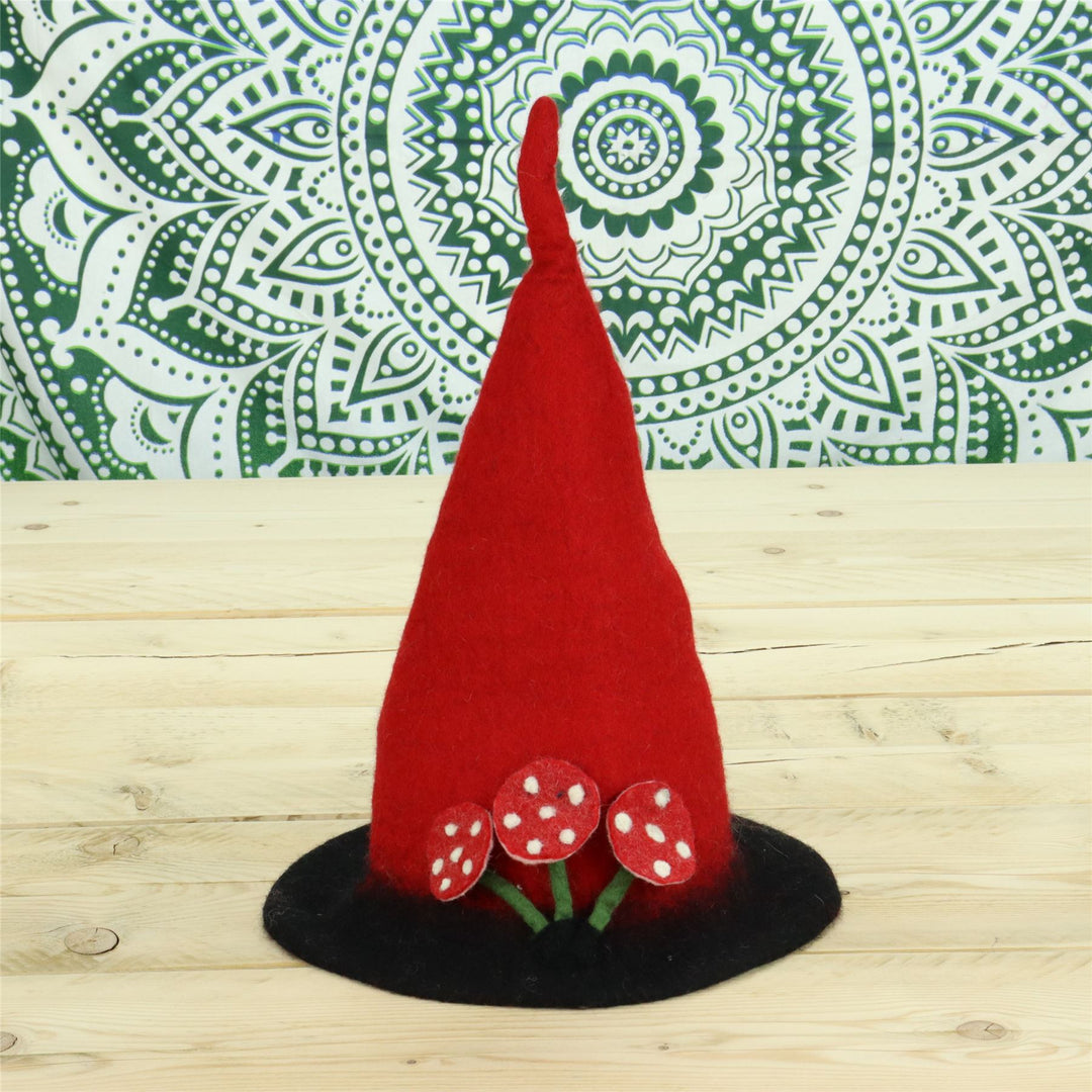 LoudElephant Handcrafted Wool Felt Hat from Nepal - Red Black Toadstool