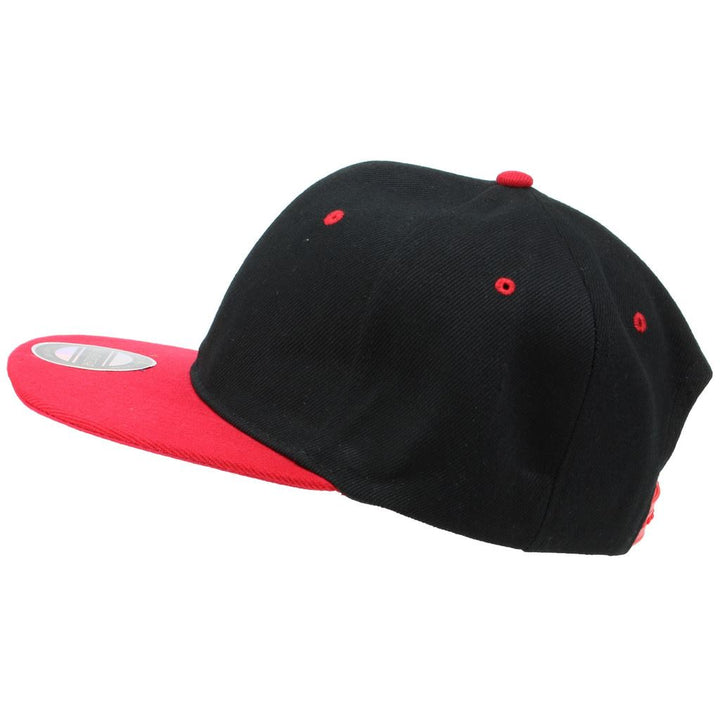 Contrast Peak Snapback Flat Peak Cap - Black & Red